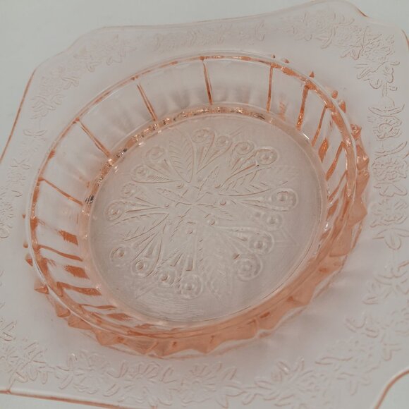 Vintage Jeanette Glass Depression Pink 6" Square 6” Bowl Adam Pattern - Picture 4 of 7